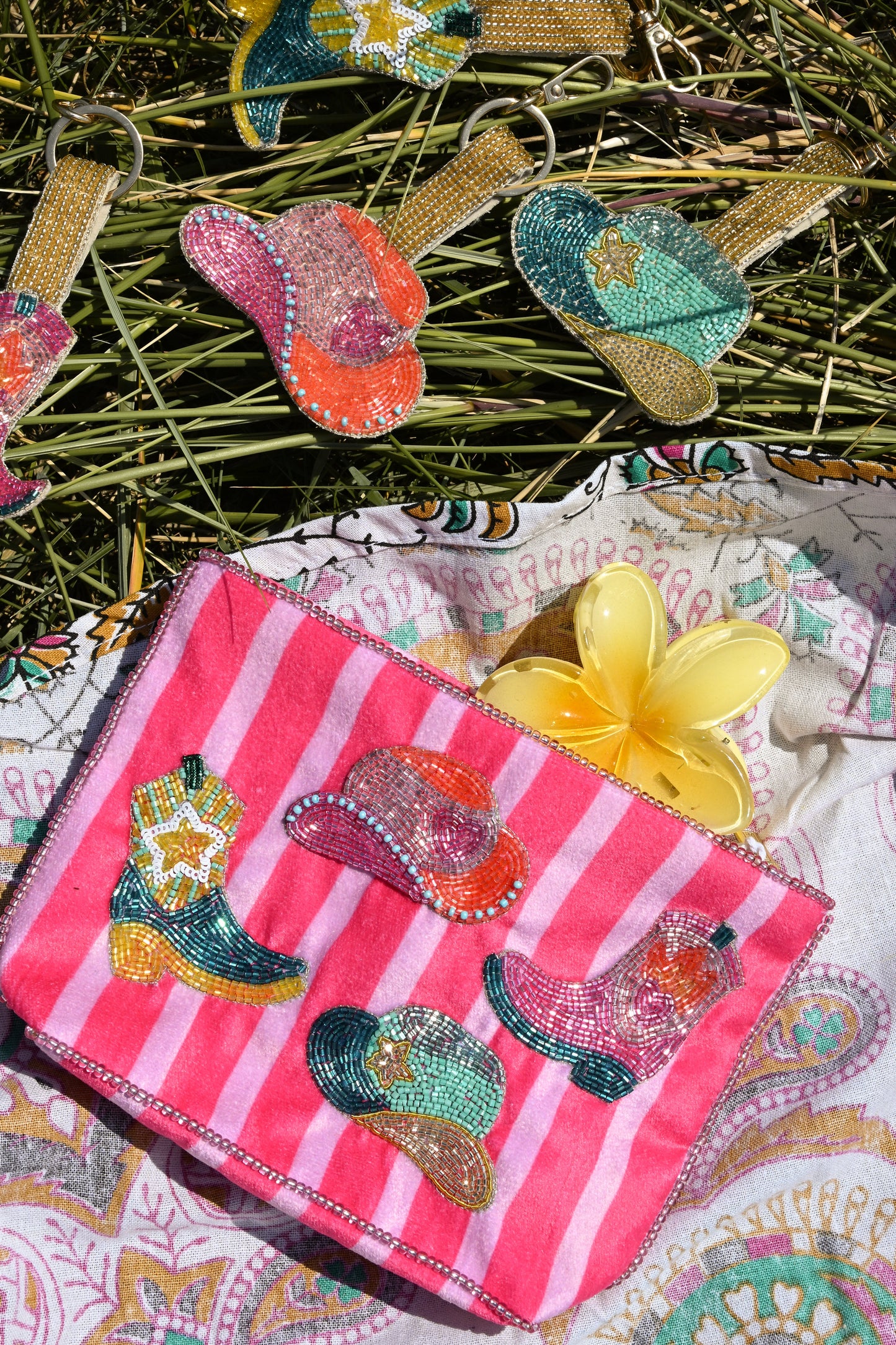 COWGIRL MEDIUM POUCH