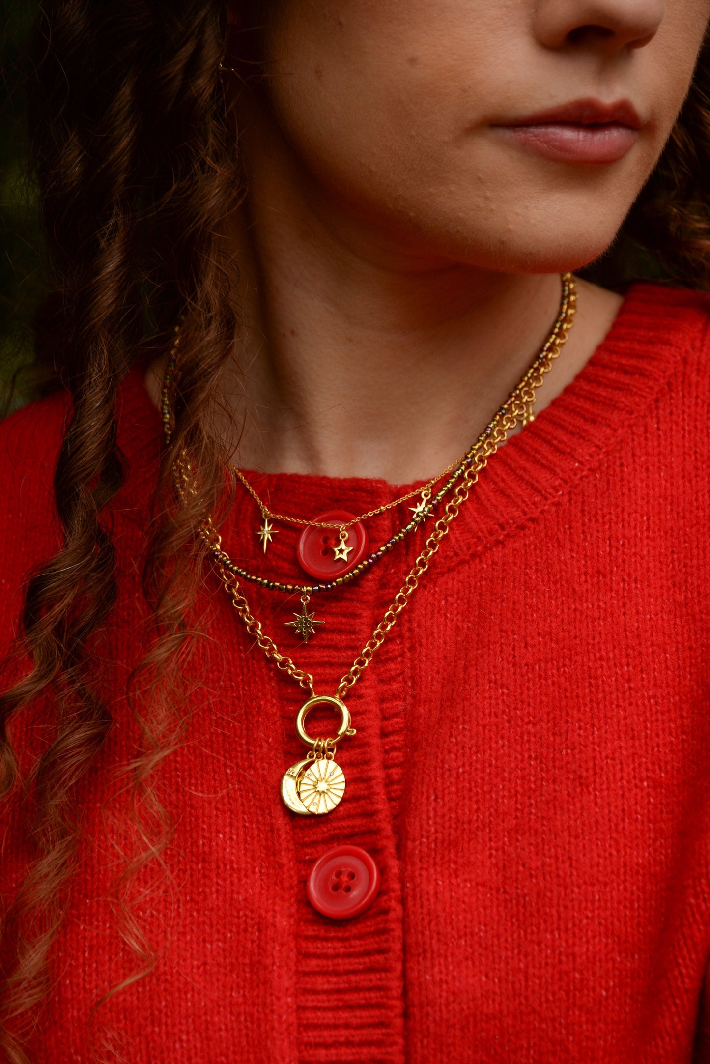 GOLD STAR CHARM NECKLACE