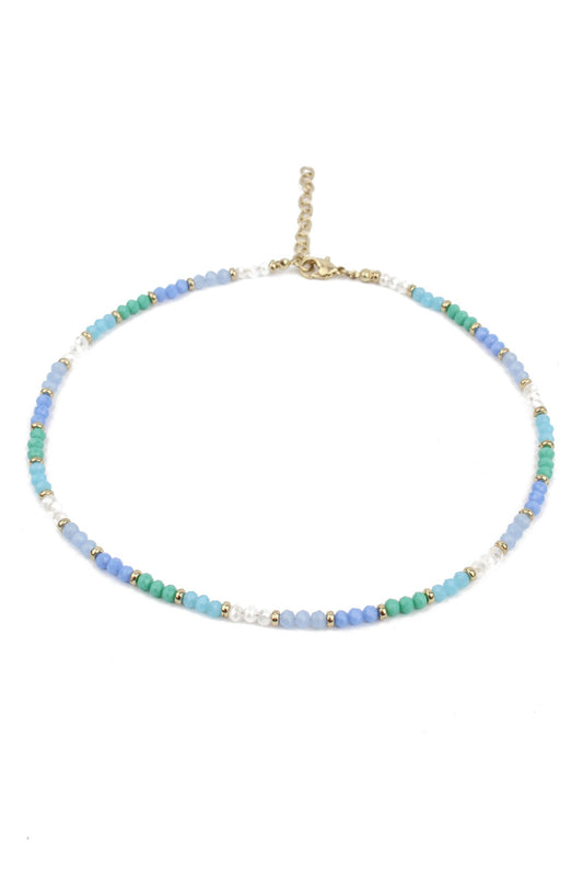 BLUE, GREEN AND WHITE BEADED NECKLACE