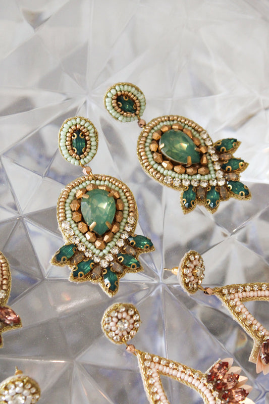 MINT GREEN ART DECO EARRING