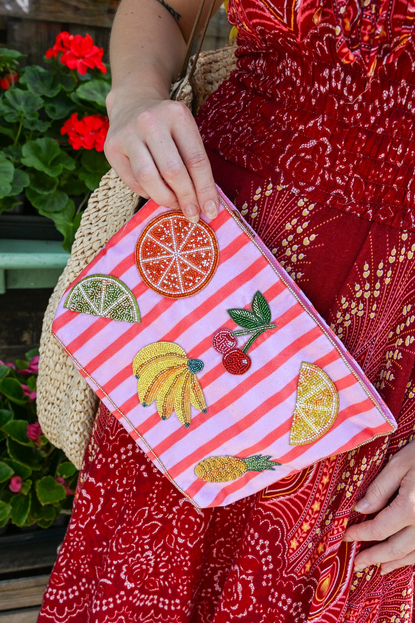 MULTI FRUIT ON STRIPE LARGE POUCH