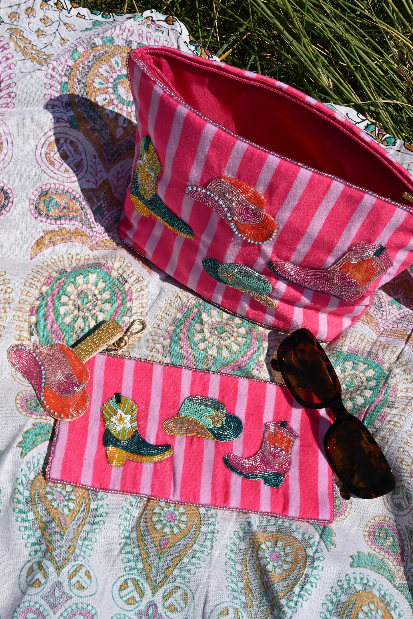 PINK COWGIRL HAT KEYRING/BAG CHARM