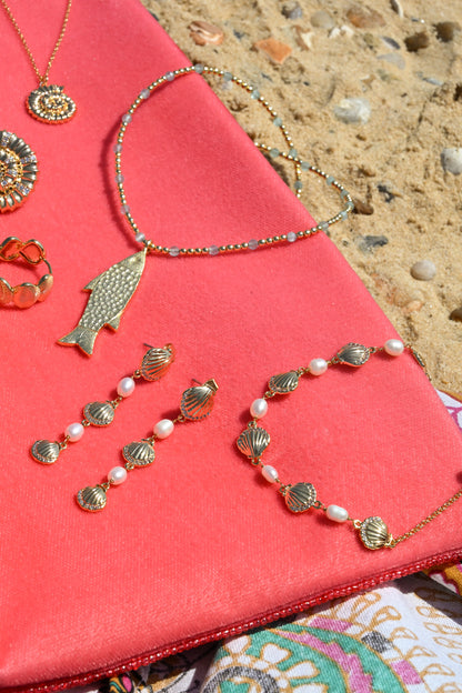 GOLD SHELL AND PEARL BRACELET