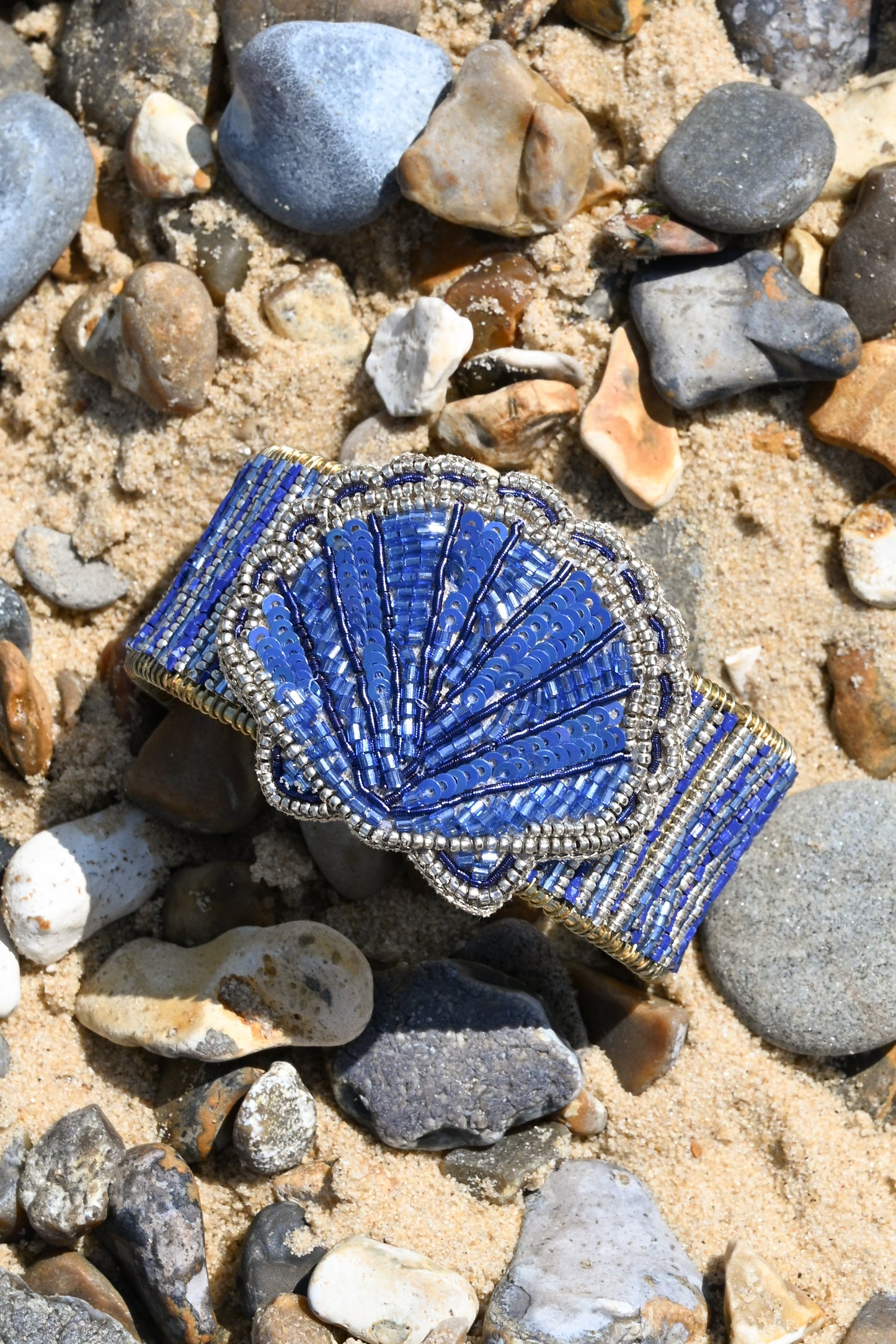 BLUE SHELL BEADED CUFF