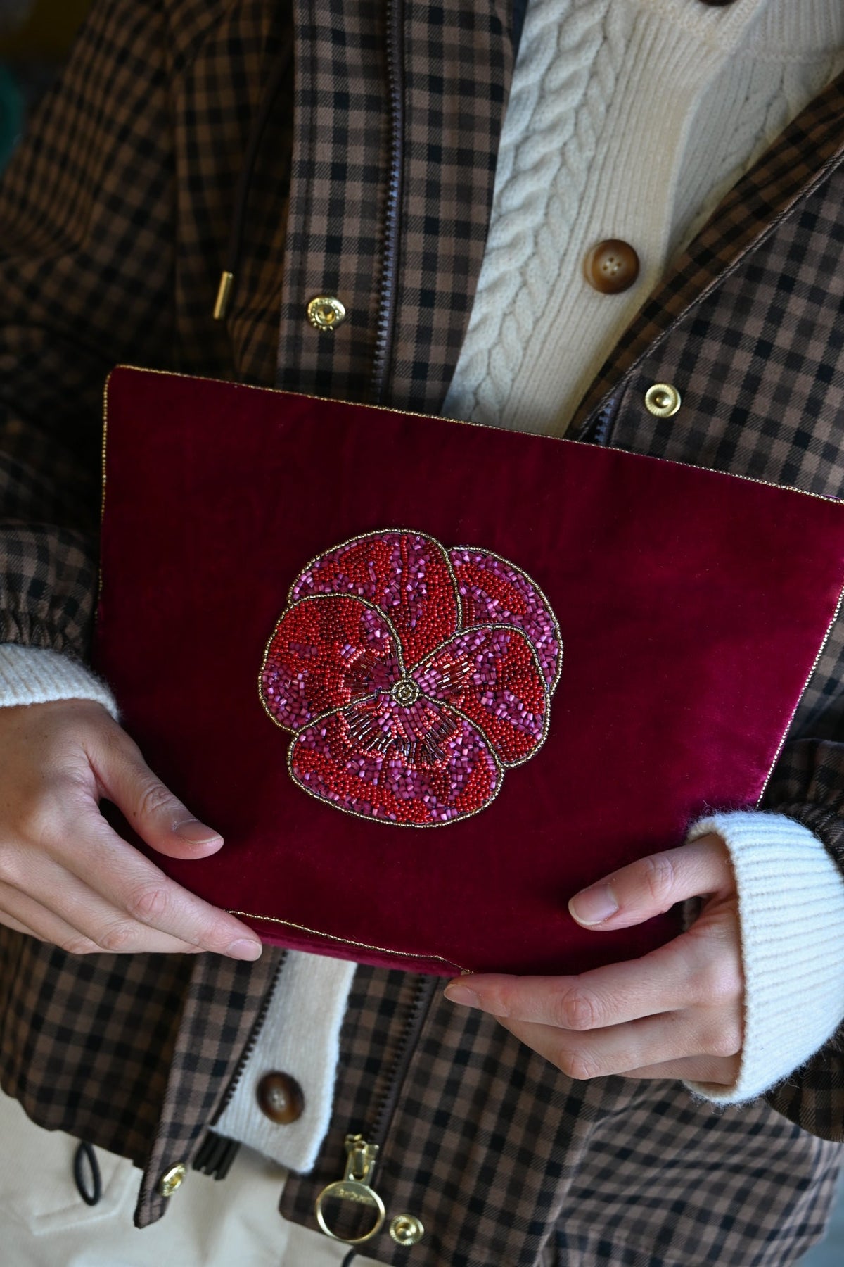DARK PINK WINTER PANSY LARGE POUCH