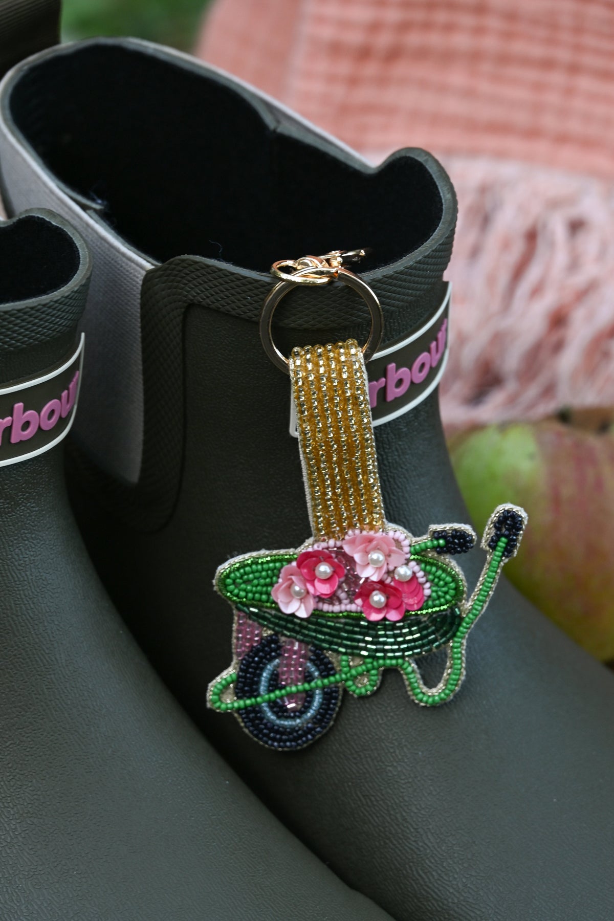 WINTER WHEELBARROW KEYRING/BAG CHARM