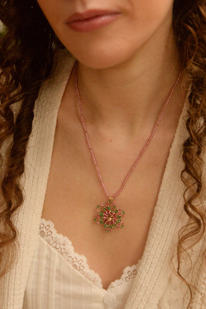 PINK AND GREEN FLOWER BEADED NECKLACE