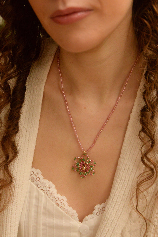 PINK AND GREEN FLOWER BEADED NECKLACE