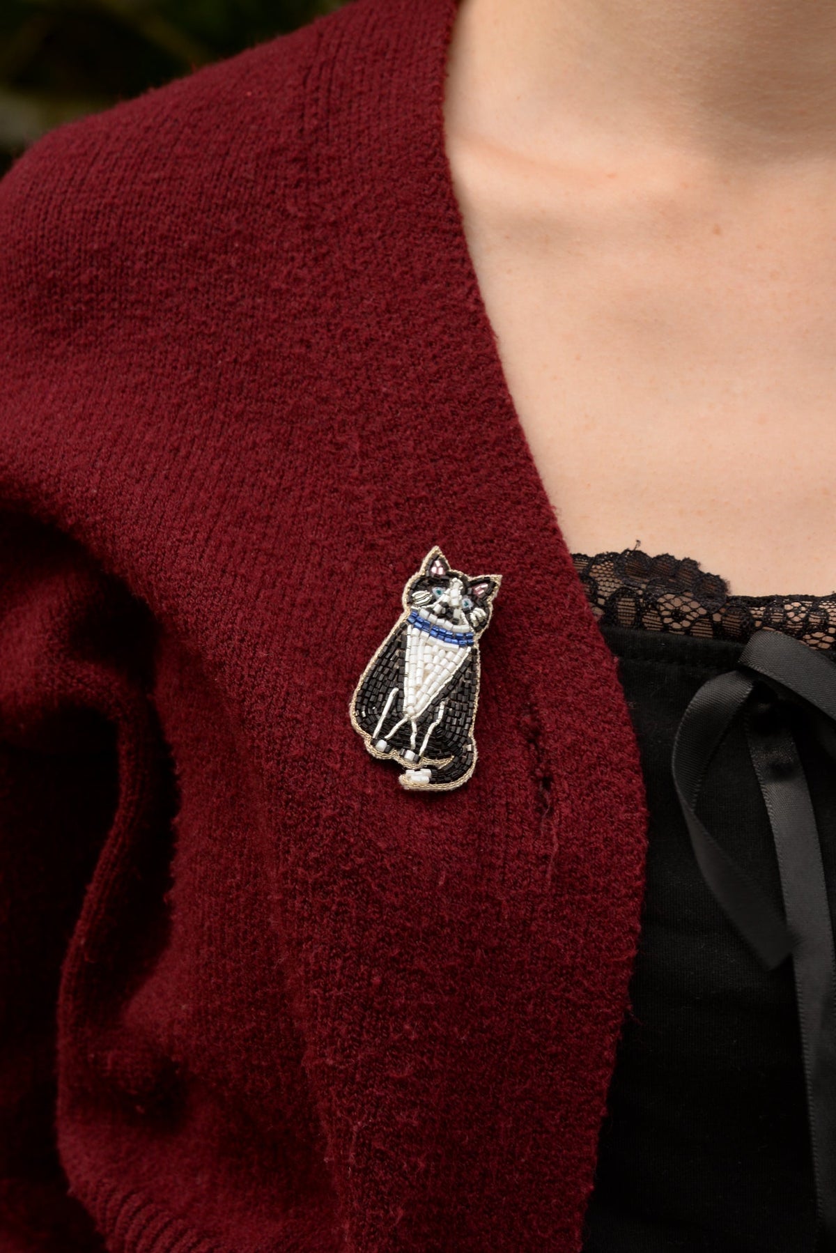 BLACK AND WHITE CAT WITH COLLAR BROOCH