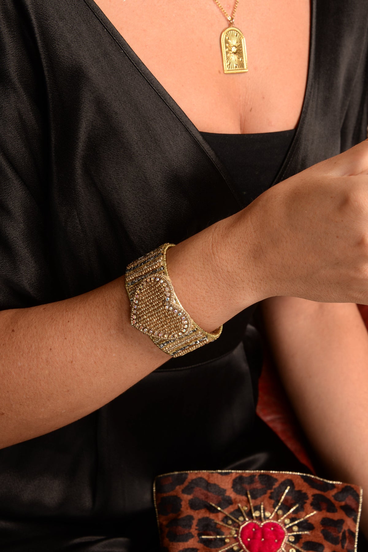 HEART ON GOLD BEADED CUFF