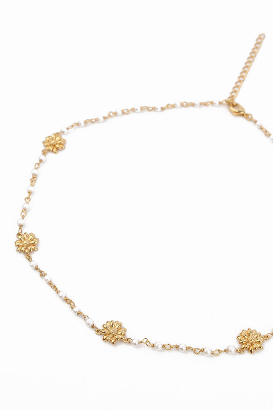 GOLD DAISY FLOWER CHARM NECKLACE