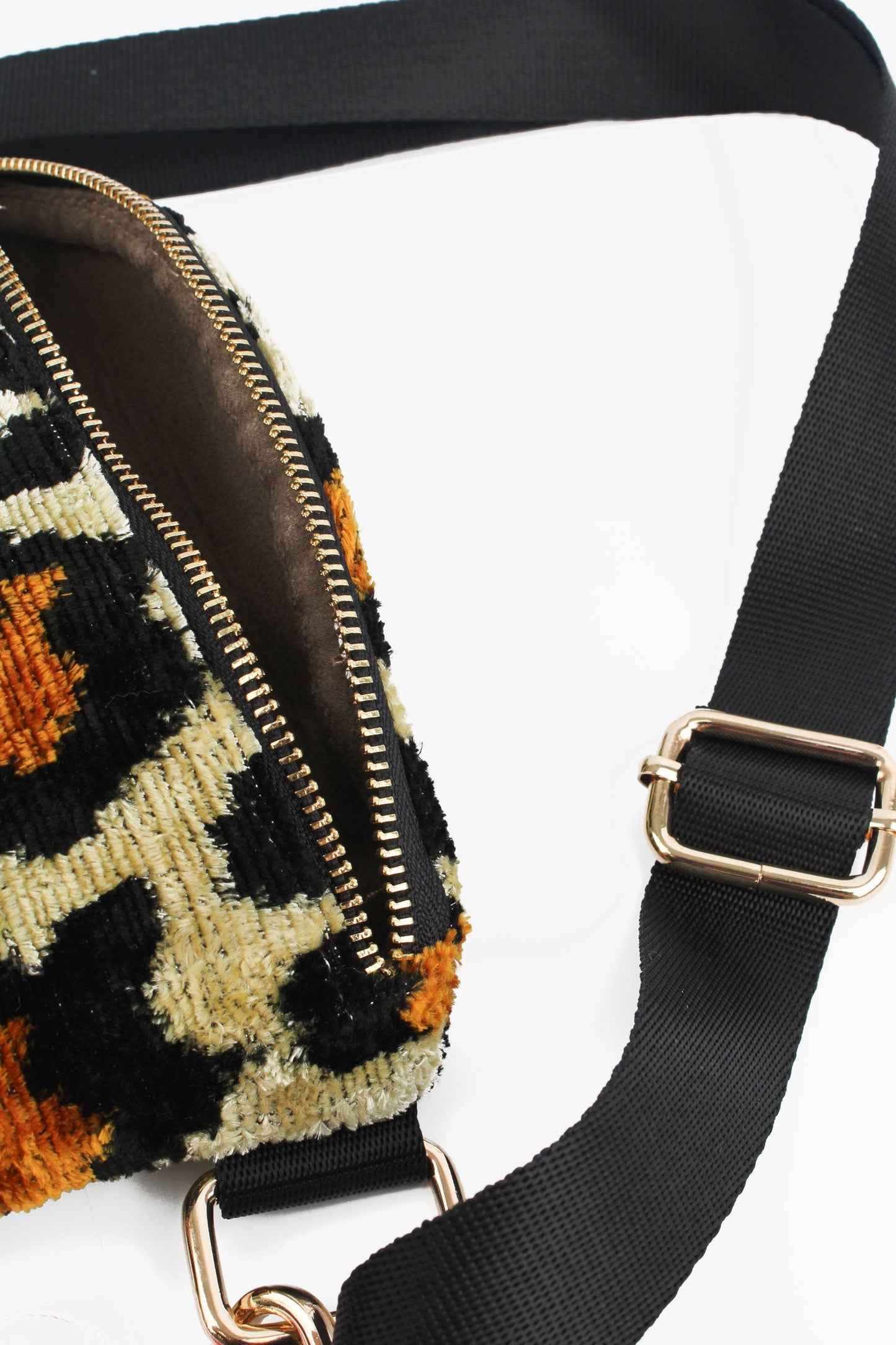 LEOPARD BUMBAG