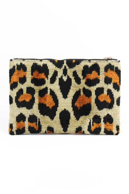 LEOPARD ZIP CLUTCH