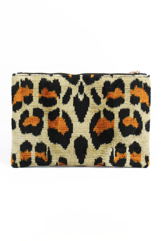 LEOPARD ZIP CLUTCH