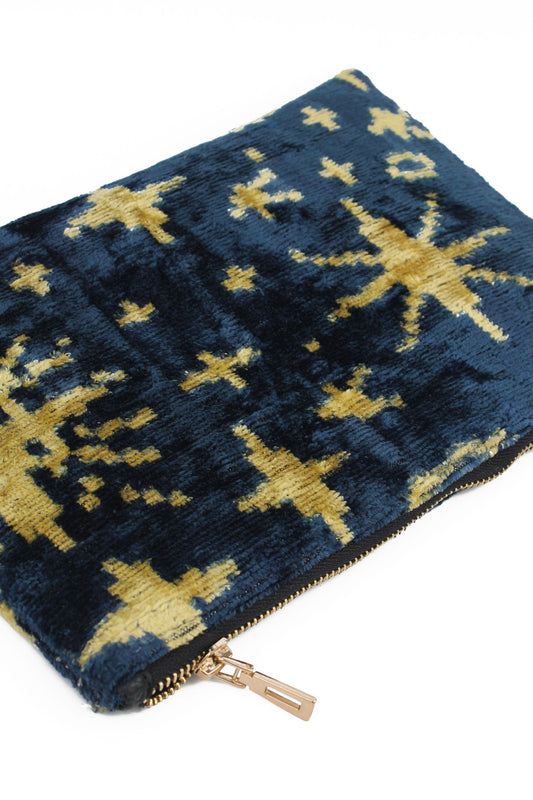NAVY CELESTIAL ZIP CLUTCH